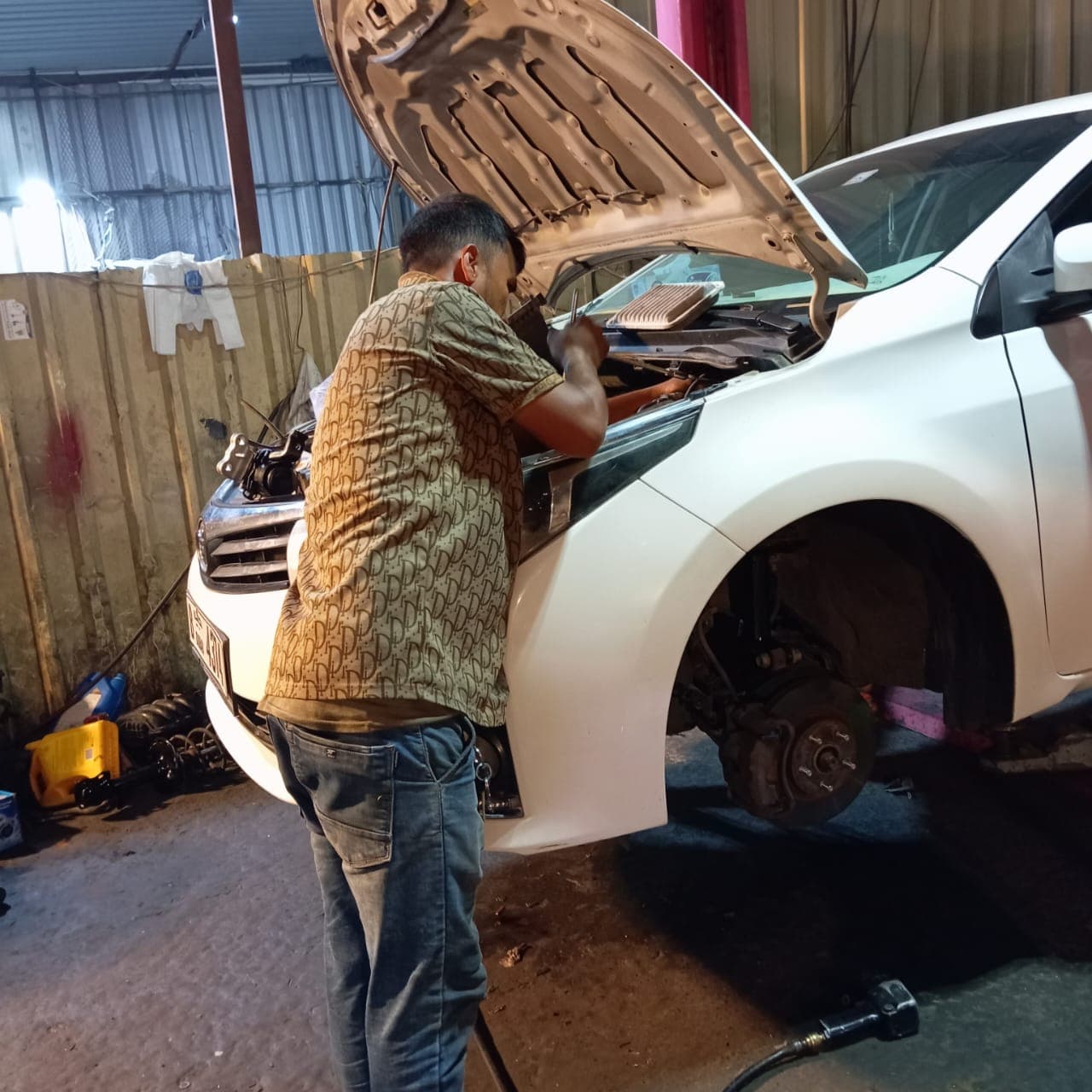 Al Yezeya Auto Workshop Dubai